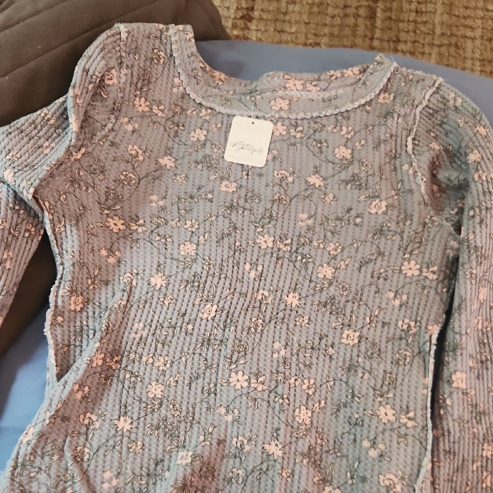 We The Free Blue Floral Long Sleeve Top